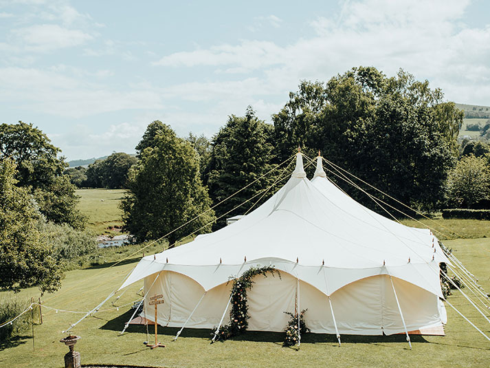 traditional canvas wedding marquee hire seren marquee 40x40ft